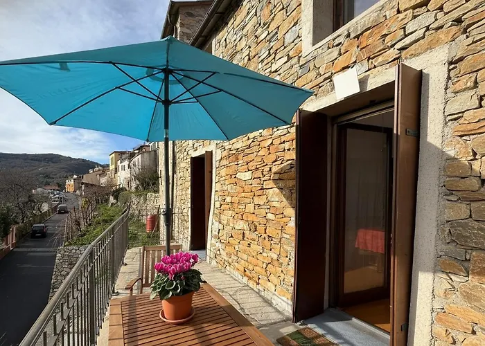 Tenuta Della Prea - La Stalla *
